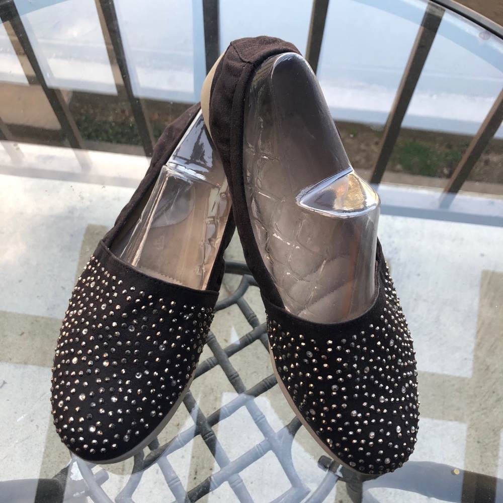 White mountain sequined black flats Size 10